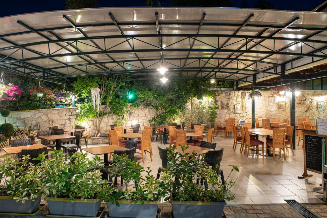 Lesse Hotel Chalkidiki Exterior foto